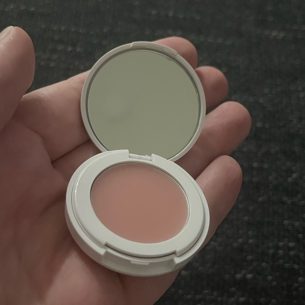 Estee Lauder Pure Color Envy lip balm 💋